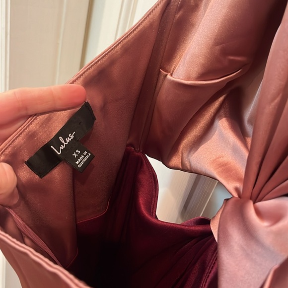 Brand: LuLus 
Size: XS
Color: pink and red - Picture 5 of 5